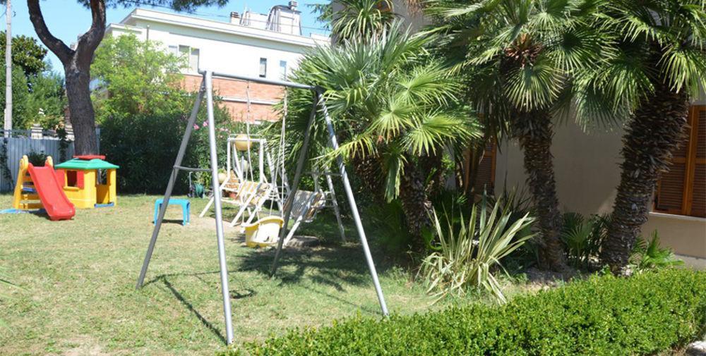 Hotel Trieste Senigallia Exterior foto