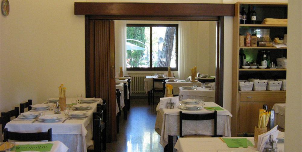 Hotel Trieste Senigallia Exterior foto